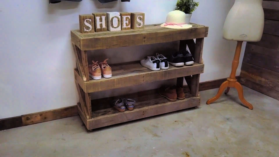 25 Wooden Pallet Shoe Rack Ideas And Plans Blitsy