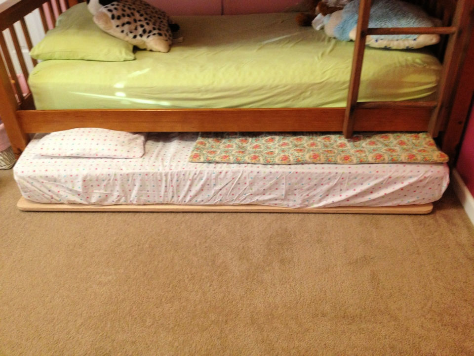 DIY Trundle Bed (25 Free Plans) Blitsy
