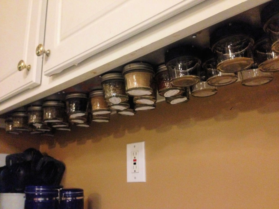 40 Best Spice Rack Ideas to Organize Your Kitchen Spices - Blitsy