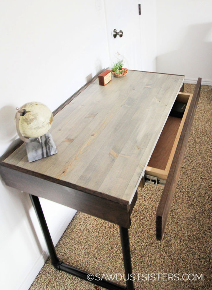 25 DIY Computer Desk Ideas and Plans to Build Your Own Desk Blitsy