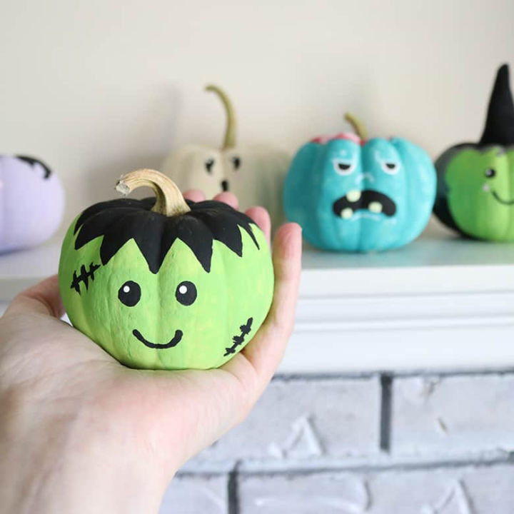 50 Easy Pumpkin Painting Ideas 2024 for Halloween