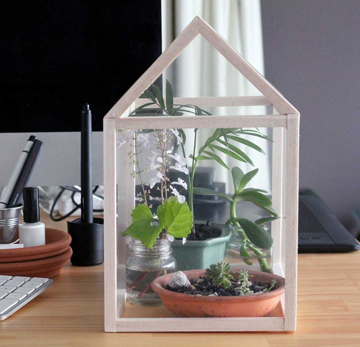 25 Small DIY Indoor Greenhouse Plans That Are Easy To Build