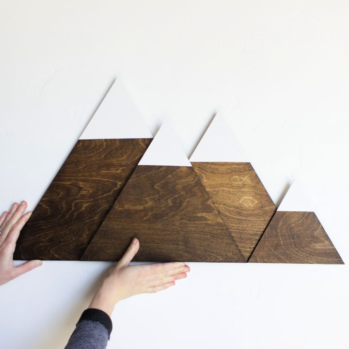 25 Creative DIY Wood Wall Art Ideas and Decor - Blitsy