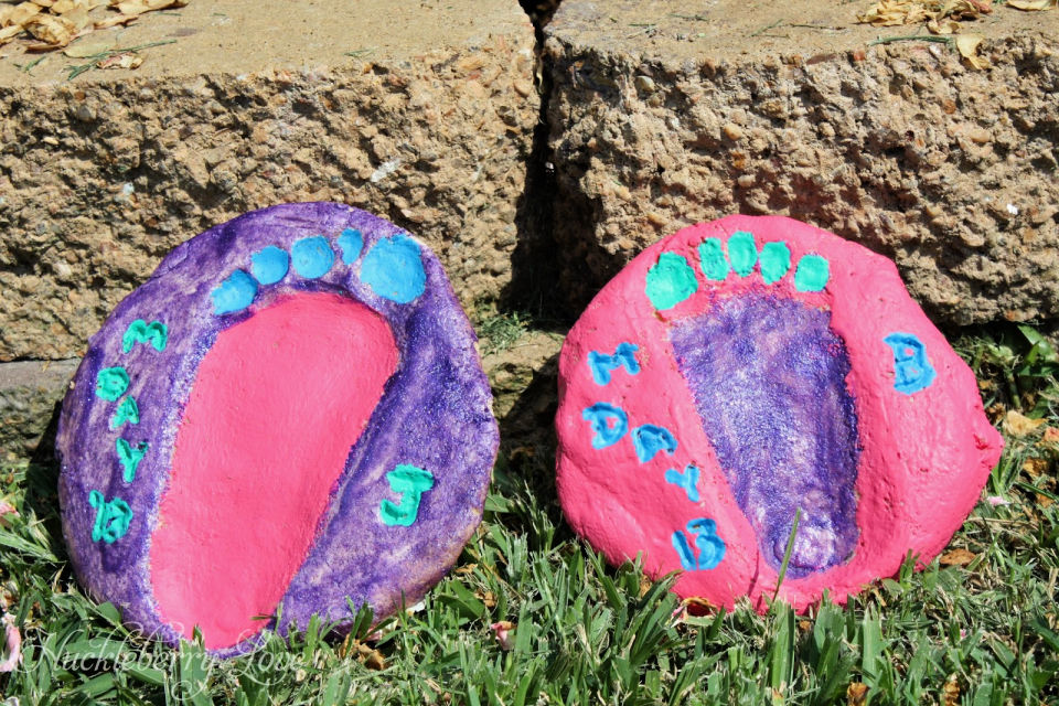 30 Beautiful DIY Stepping Stones to Make for Garden Blitsy
