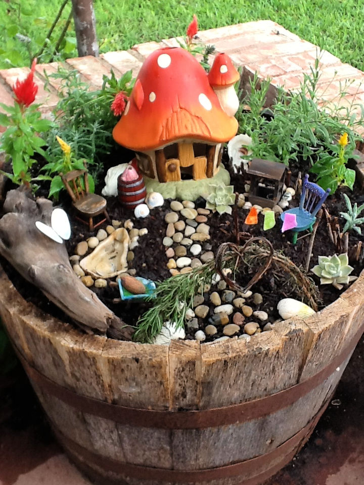 40 Creative DIY Fairy Garden Ideas To Make Your Own - Blitsy
