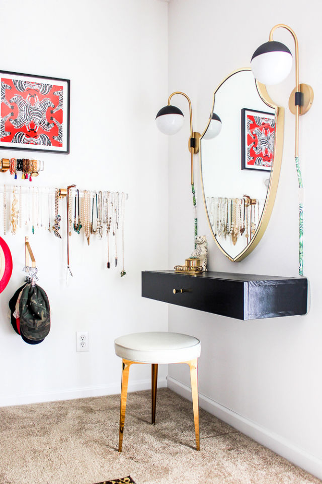 25 Homemade DIY Makeup Vanity Plans DIY Vanity Table Ideas