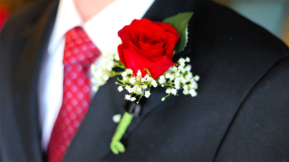 20 DIY Boutonniere Ideas To Make Your Own - Blitsy