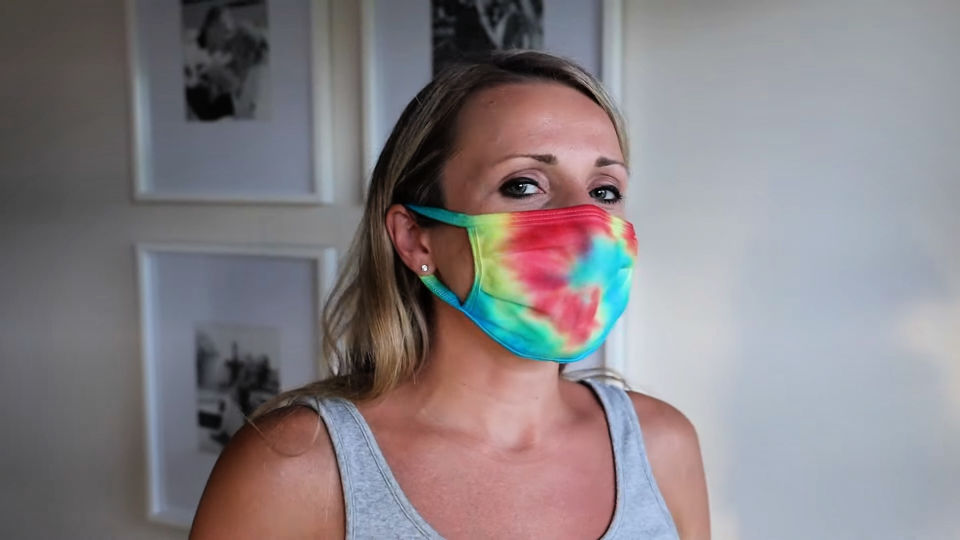 25 DIY Tie Dye Face Mask Patterns (Learn Step by Step)