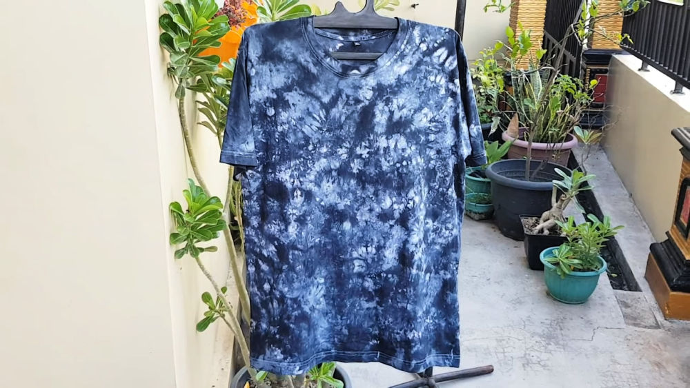 25 Reverse Tie Dye Patterns (How to Reverse Tie Dye)