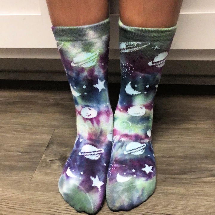 20 Unique Galaxy Tie Dye Patterns and Techniques - Blitsy