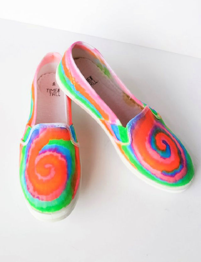 tie dye slip on shoes