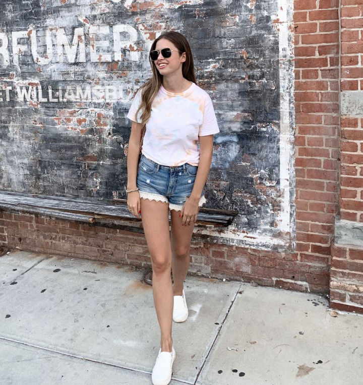 best type of shirt to tie dye