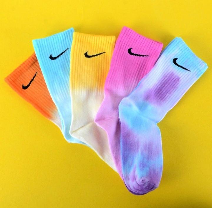 25 Easy Tie Dye Sock Patterns How to Tie Dye Socks