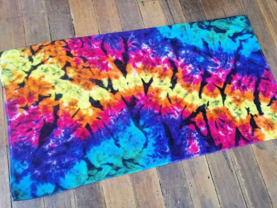 20 Unique Galaxy Tie Dye Patterns and Techniques - Blitsy