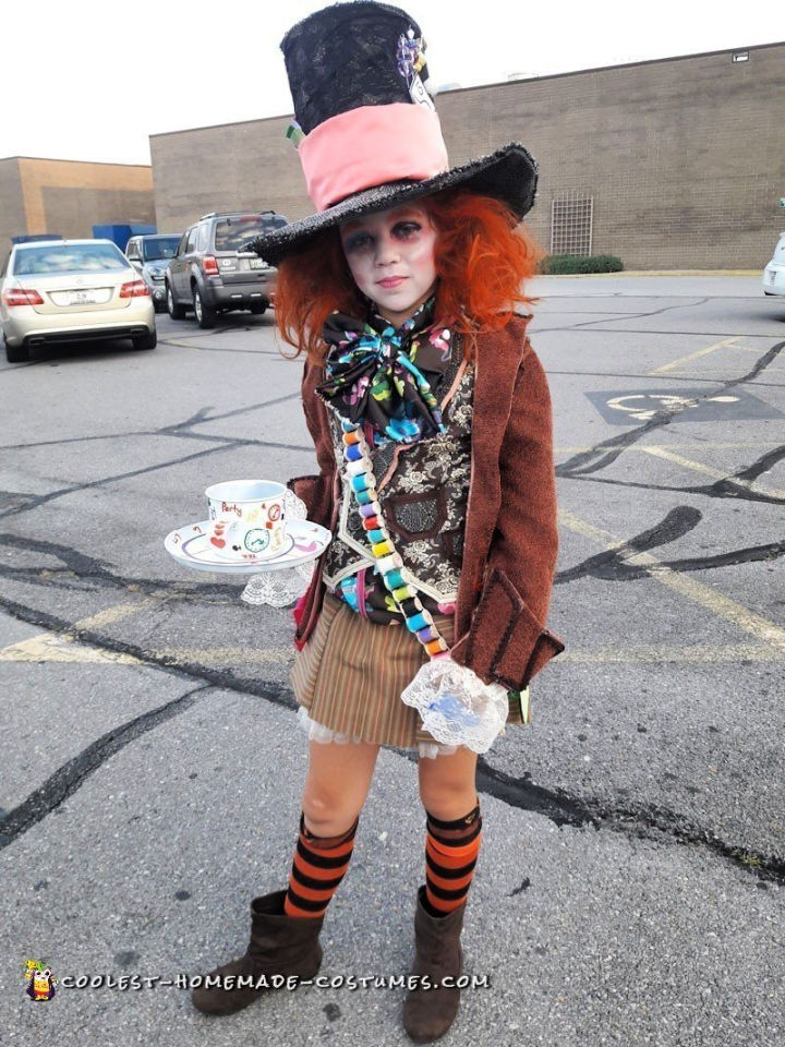 20 DIY Alice in Wonderland Costume Ideas 2024 - Blitsy