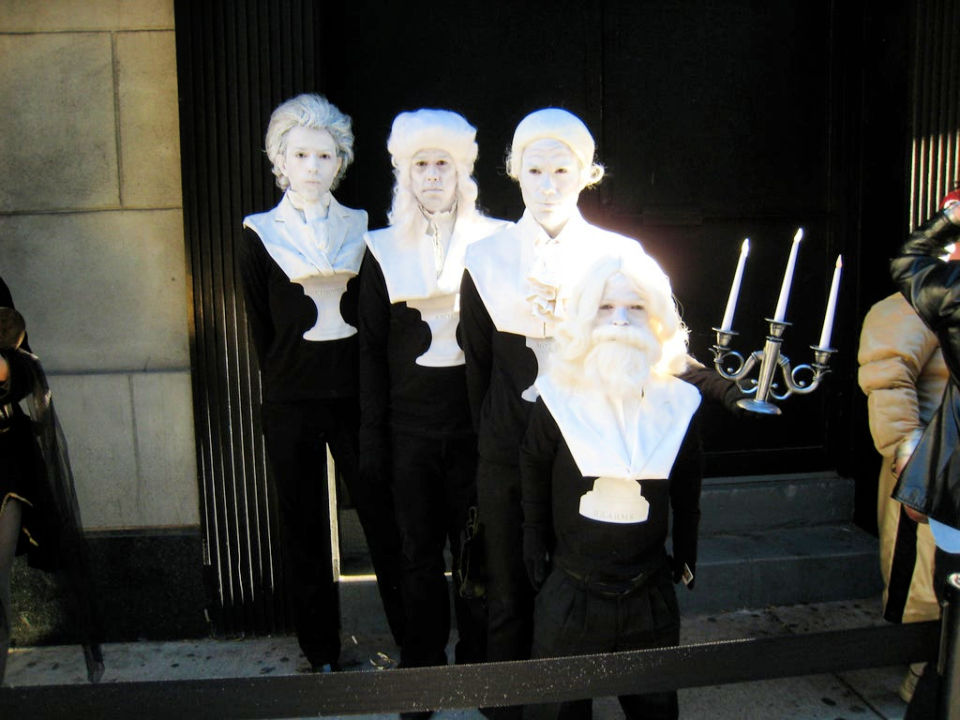 40 DIY Group Halloween Costumes 2024 Group Costume Ideas