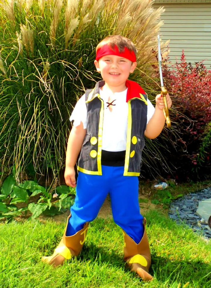 25 Last Minute DIY Pirate Costume Ideas 2024 - Blitsy