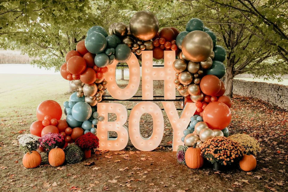 25 Unique Fall Baby Shower Ideas, Themes and Decorations Blitsy