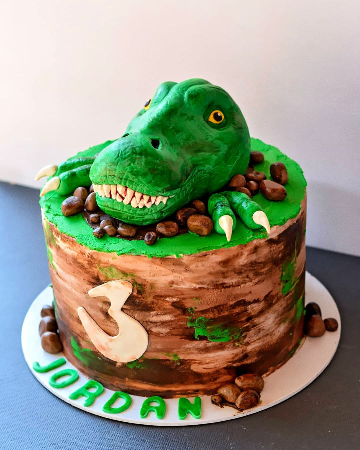 25 Amazing Dinosaur Cake Ideas - Blitsy