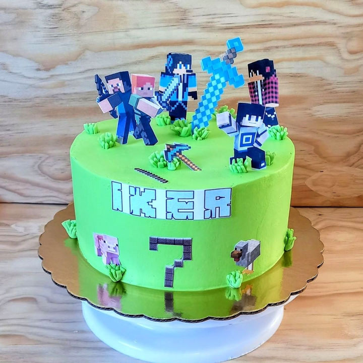 25 Creative Minecraft Cake Ideas - Blitsy