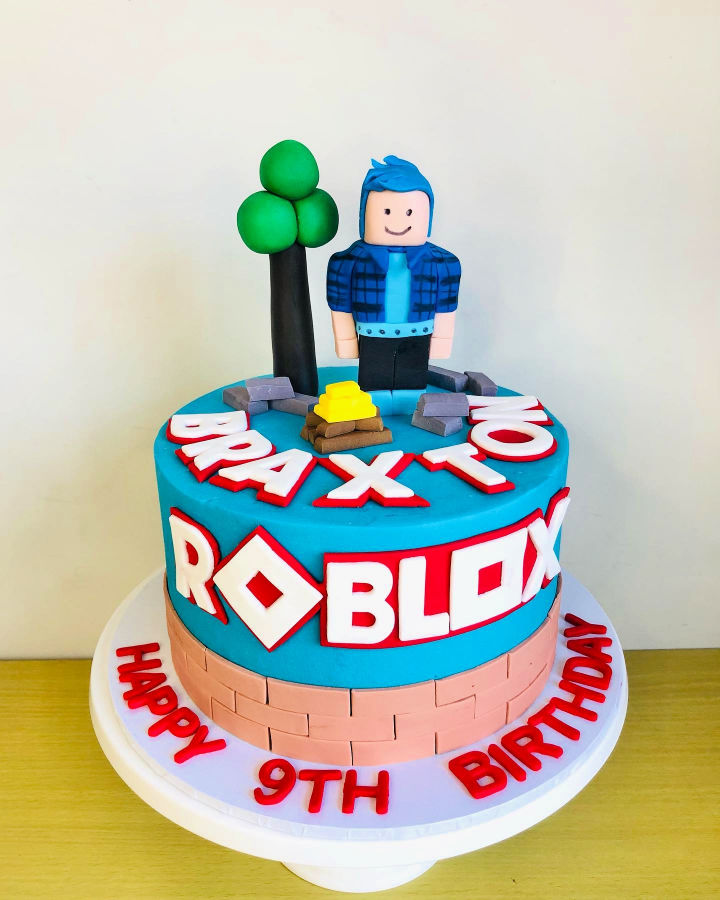 20 Creative Roblox Cake Ideas - Blitsy