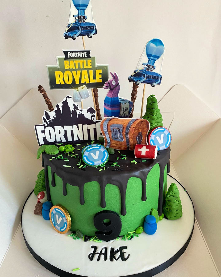 25 Remarkable Fortnite Cake Ideas - Blitsy