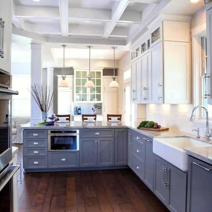 15 Kitchen Peninsula Ideas You'll Want to Copy - Blitsy