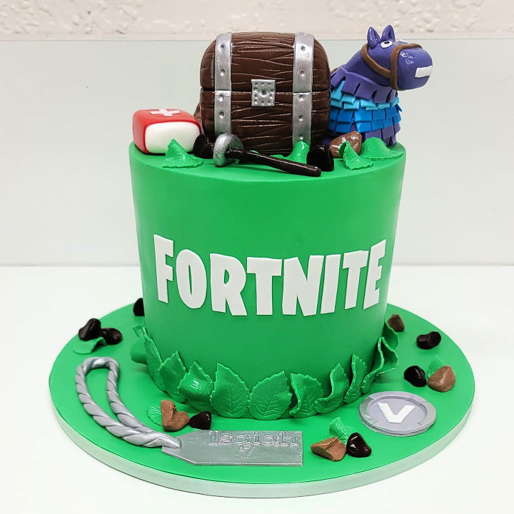 25 Remarkable Fortnite Cake Ideas - Blitsy