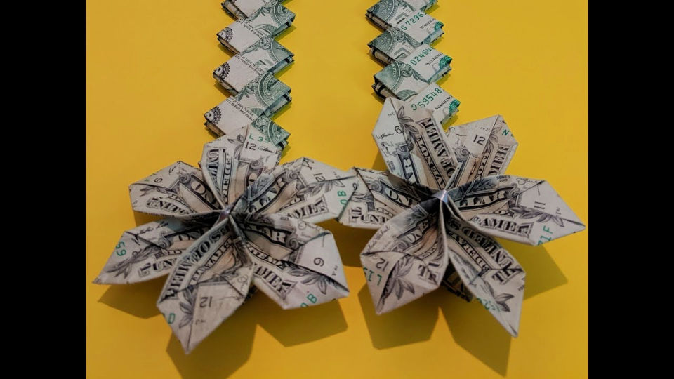 How To Make A Money Lei - Step By Step Guide - Blitsy