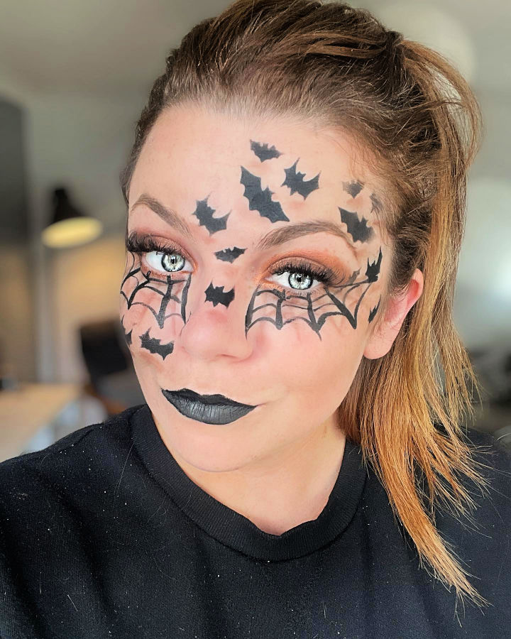 40 Easy Halloween Face Paint Ideas 2024 Blitsy Spooky Halloween Face Paint