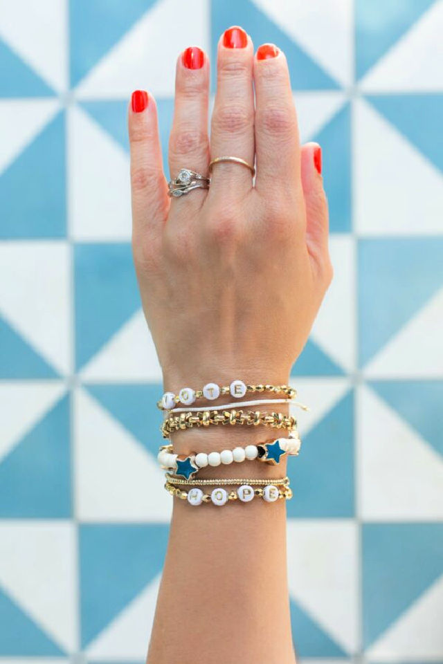 How to Make Beaded Bracelets: Step by Step Instructions - Blitsy