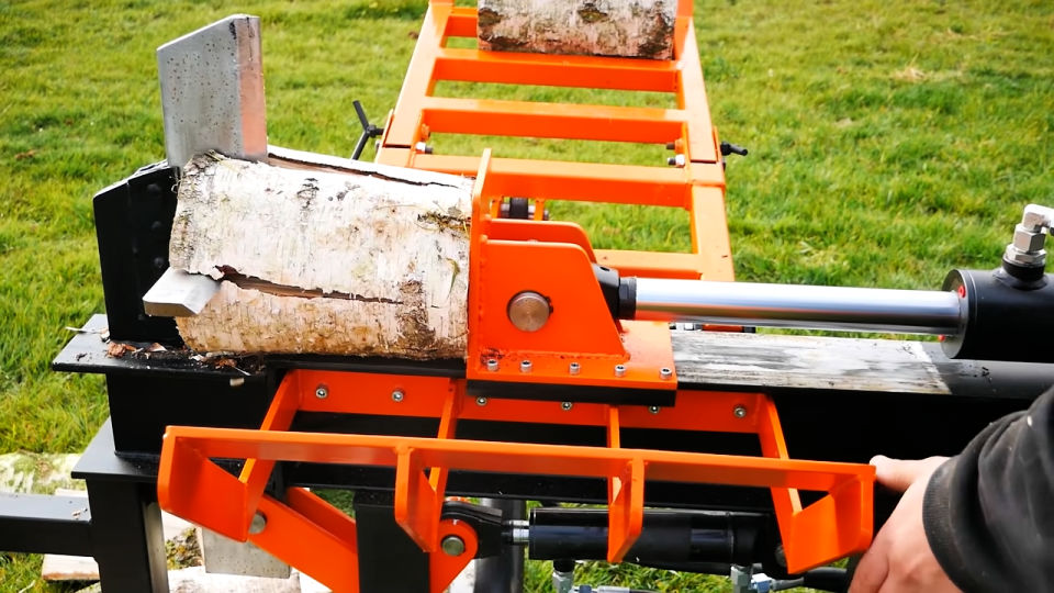 Homemade DIY Log Splitter Blitsy