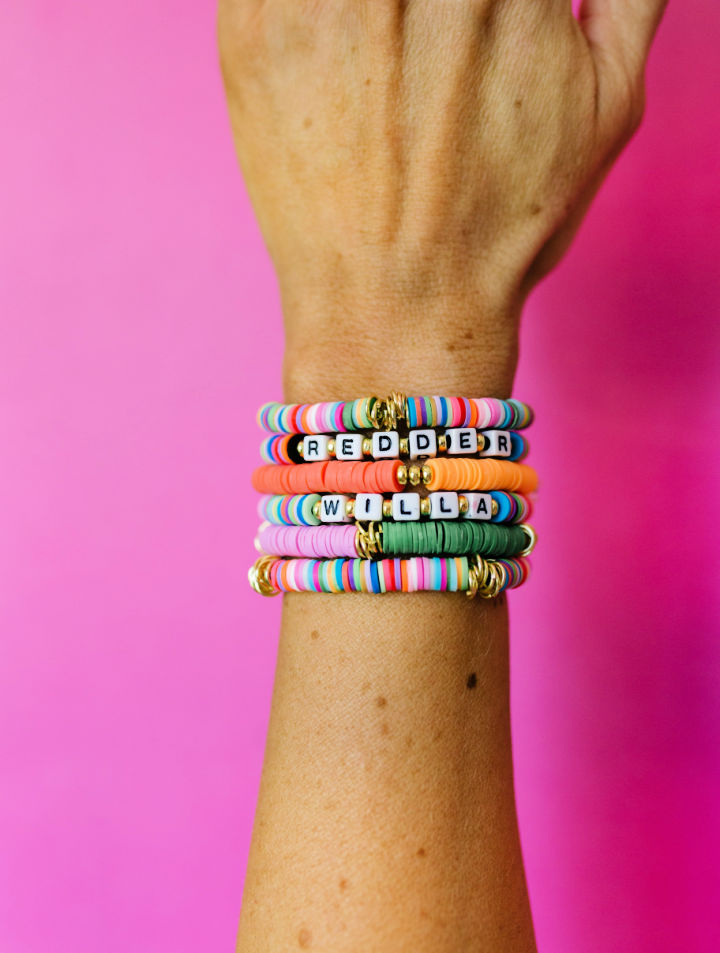 How to Make Beaded Bracelets: Step by Step Instructions - Blitsy