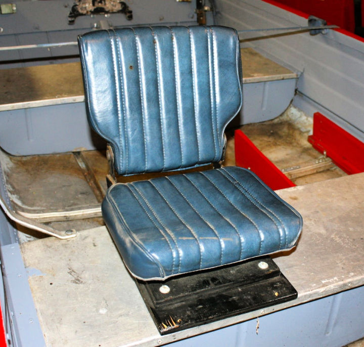 15 DIY Boat Bench Seat Ideas to Make Blitsy