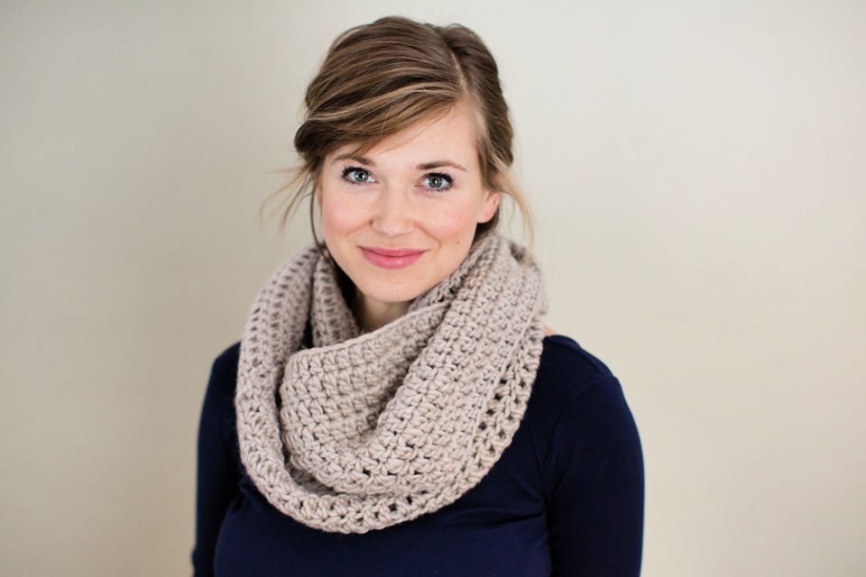 40 Free Crochet Infinity Scarf Patterns (Easy PDF Pattern)