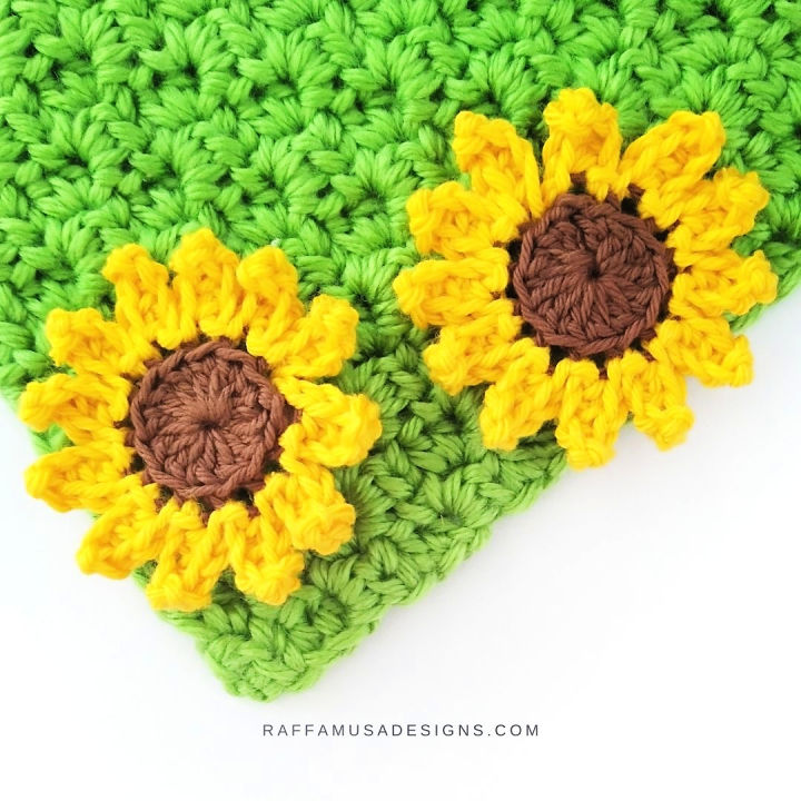 25 Free Crochet Sunflower Patterns (Easy PDF Pattern)