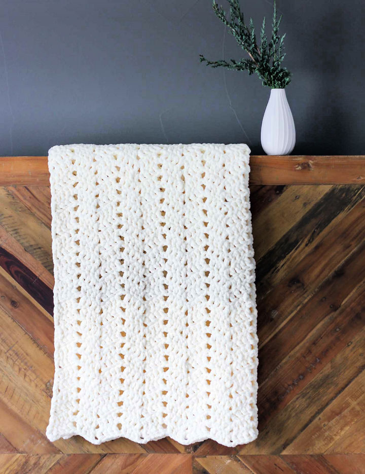 40 Free Chunky Crochet Blanket Patterns (Easy Pattern)