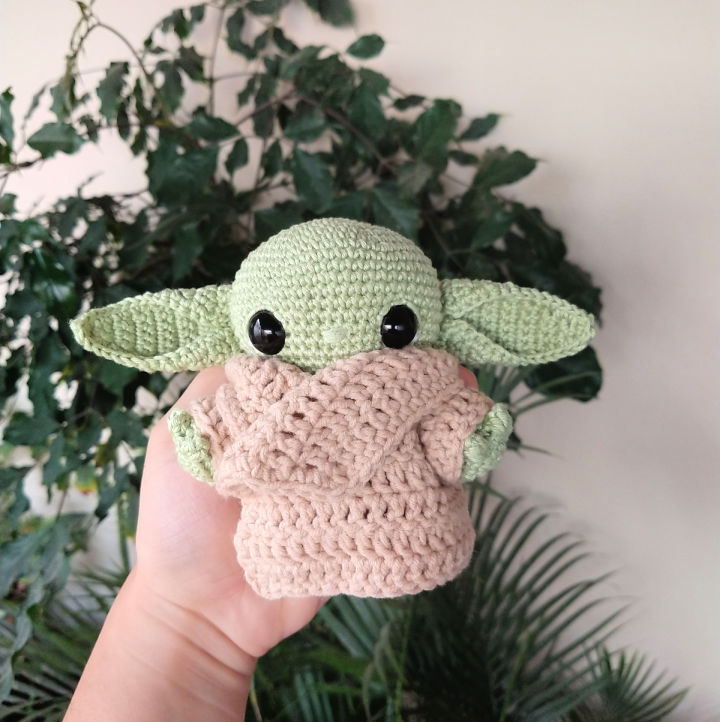 25 Free Baby Yoda Crochet Patterns (amigurumi Pattern)