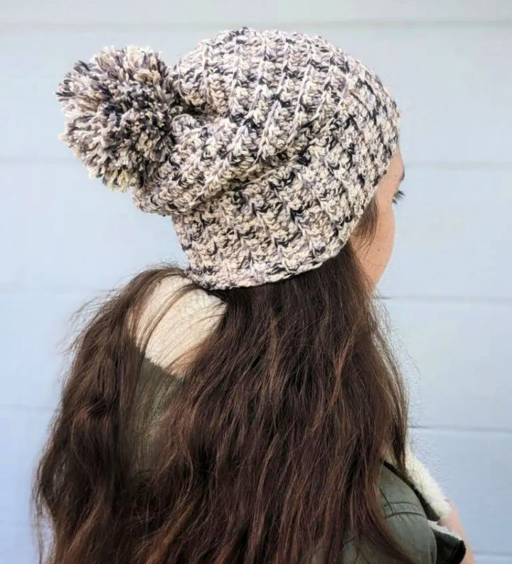 40 Free Slouchy Beanie Crochet Patterns (Hat Pattern)