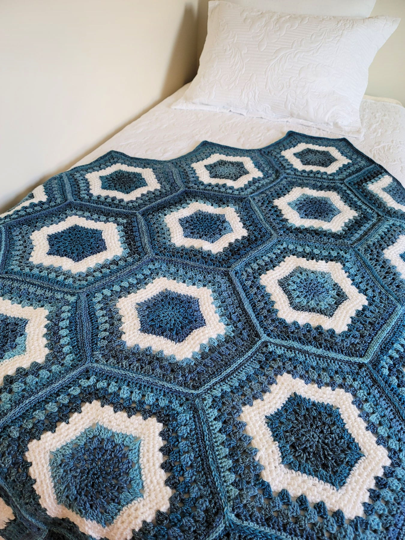 25 Free Crochet Hexagon Blanket Patterns Blitsy