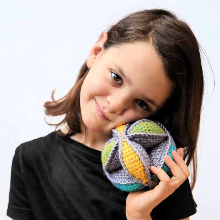 25 Free Crochet Ball Patterns (How to Crochet a Sphere) - Blitsy