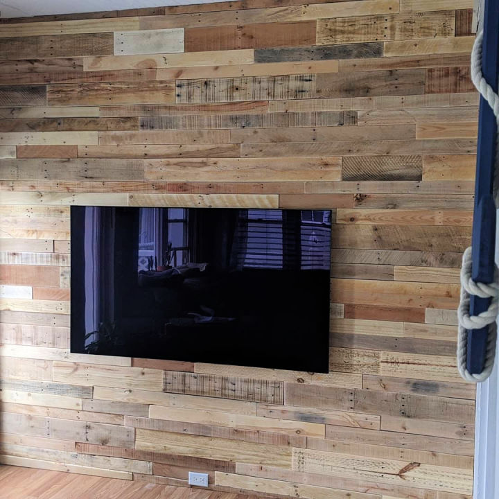 40 Cheap Pallet Wall Ideas That Are Easy To Install - Blitsy