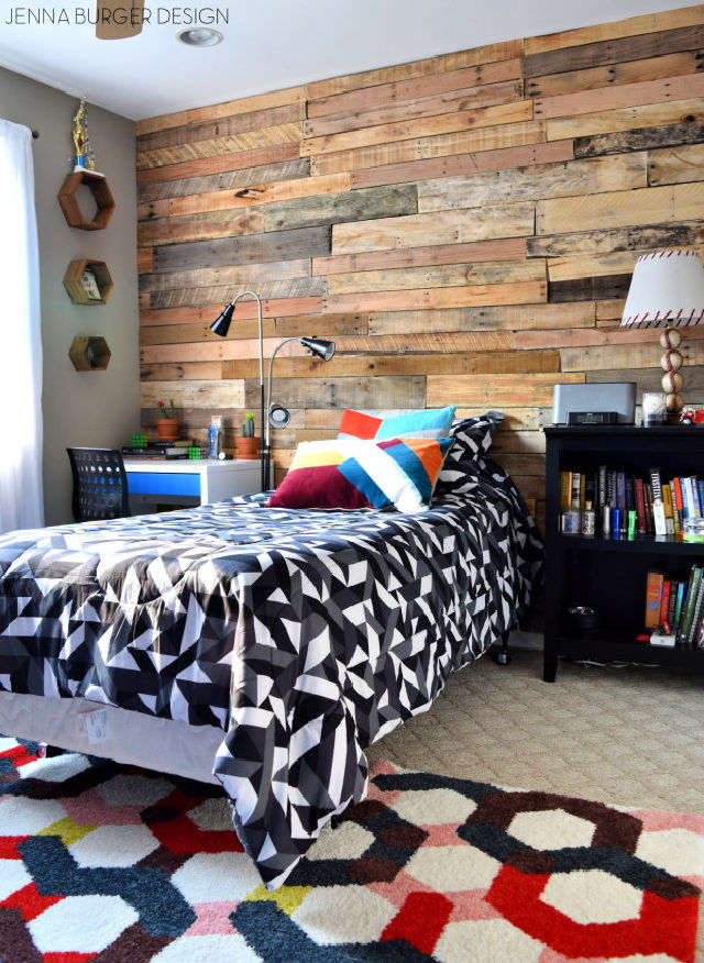 40 Cheap Pallet Wall Ideas That Are Easy To Install - Blitsy