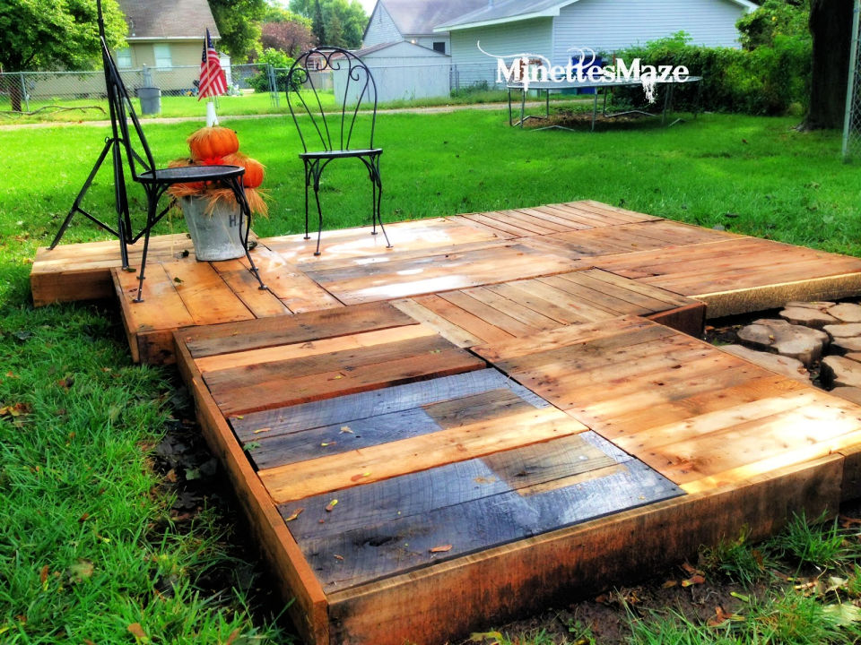 40 Cheap DIY Pallet Deck Ideas To Save Money Blitsy