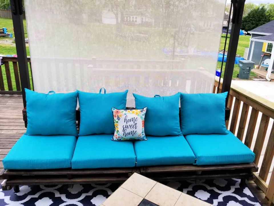 30 Diy Pallet Couch Ideas - Pallet Sofa Plans - Blitsy