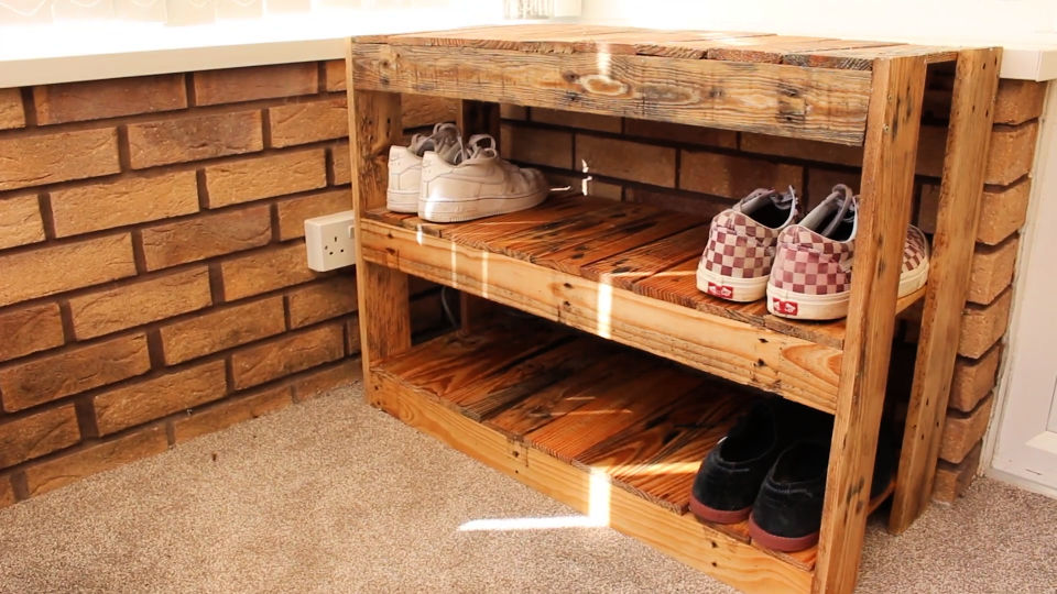 17 DIY Wooden Pallet Shelving Ideas For Stylish & Affordable Storage