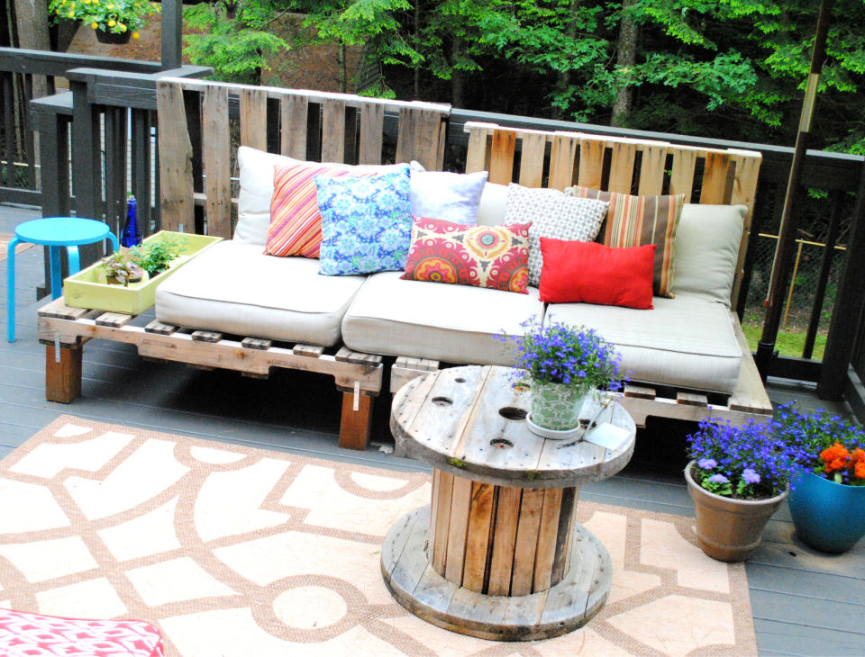 40 Easy DIY Pallet Projects with Detailed Constructions - Blitsy