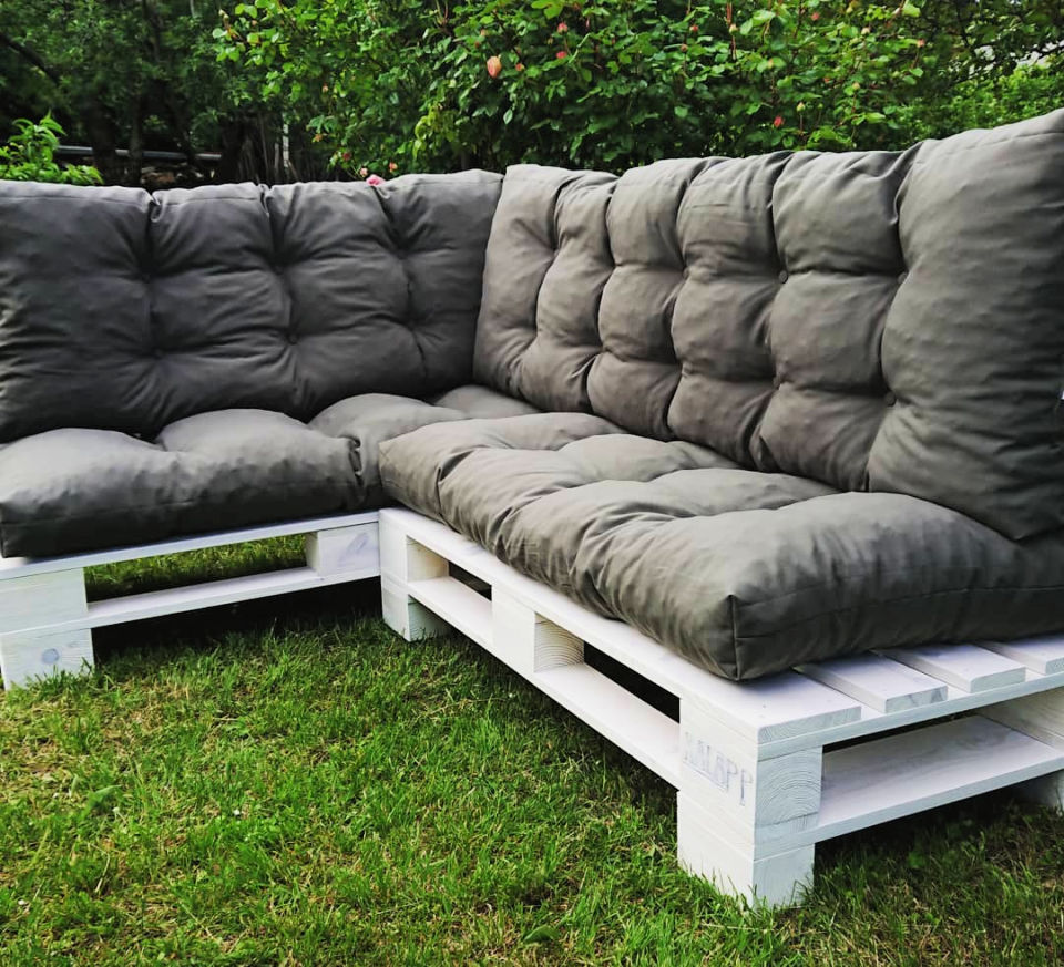 Diy Pallet Couch Ideas Pallet Sofa Plans Blitsy