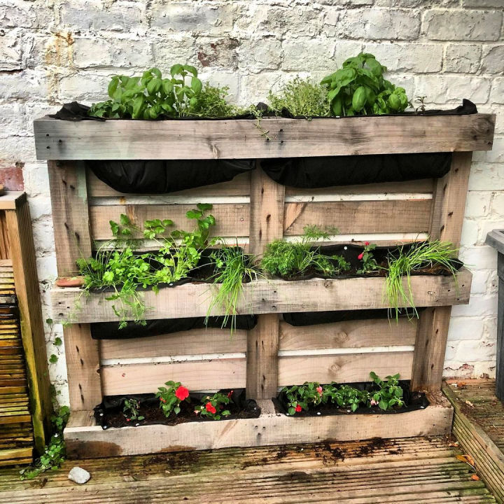 40 Cheap DIY Pallet Garden Ideas That Are Easy To Build - Blitsy