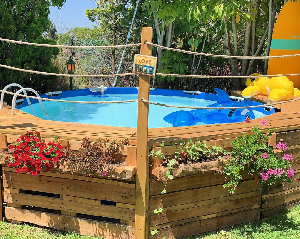 15 DIY Pallet Pool Ideas That You Can Build at 0 Blitsy